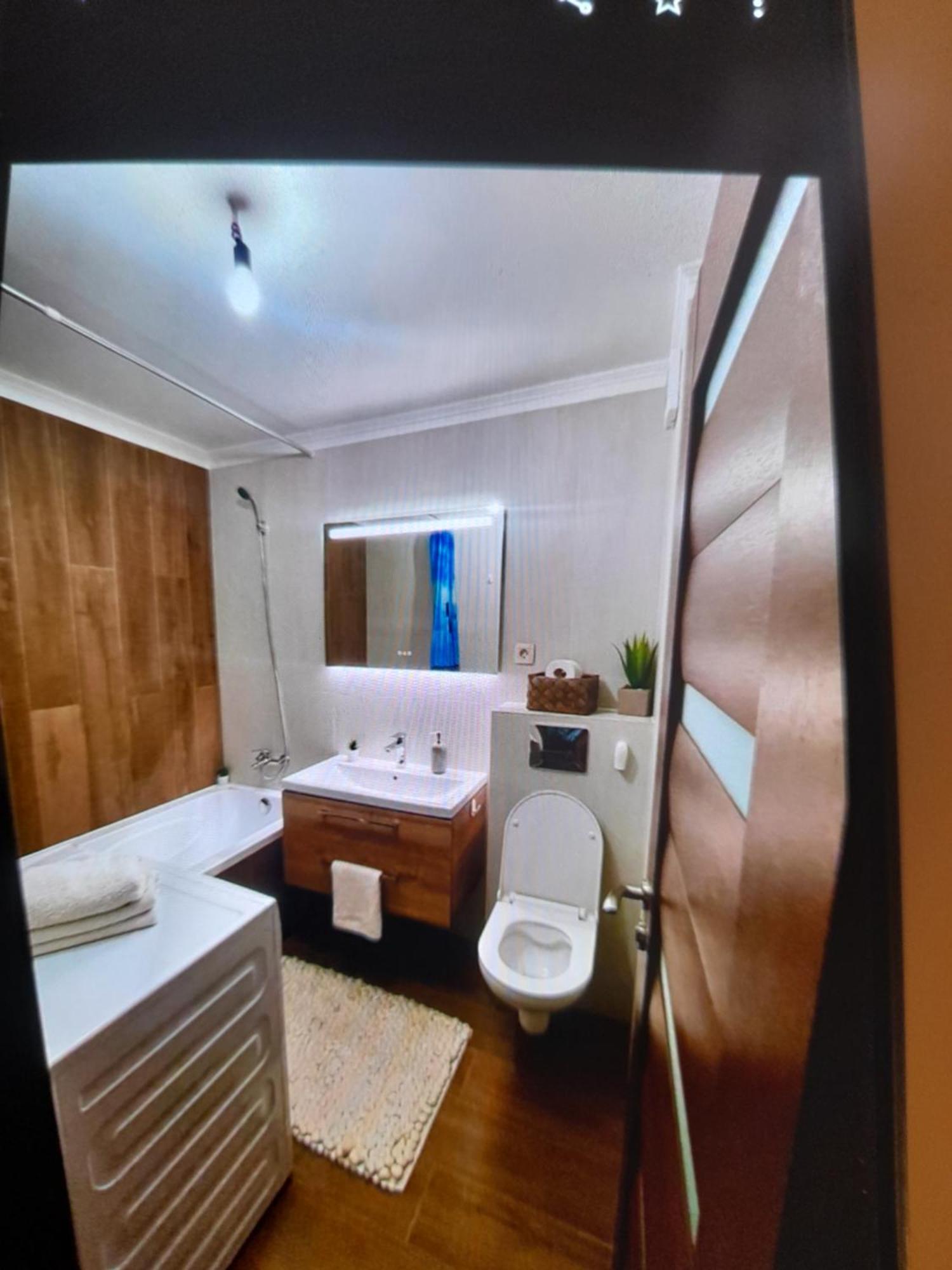 Diana 7 Apartment คลูจ-นาโปกา ภายนอก รูปภาพ